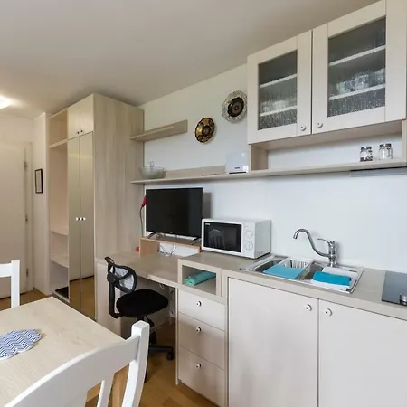 Katja * Μπλεντ